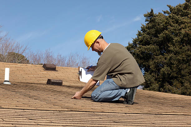 Best Roof Moss and Algae Removal  in Pendleton, OR